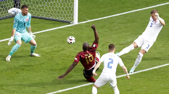 Romelu Lukaku misses against Martin Dubrowka (Reuters)