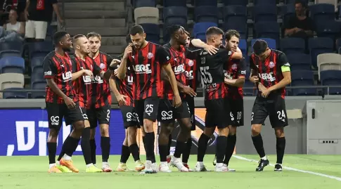 Hapoel Haifa players celebrate (Lilac Weiss-Rosenberg)