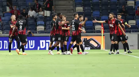 Hapoel Haifa players celebrate (Lilac Weiss-Rosenberg)