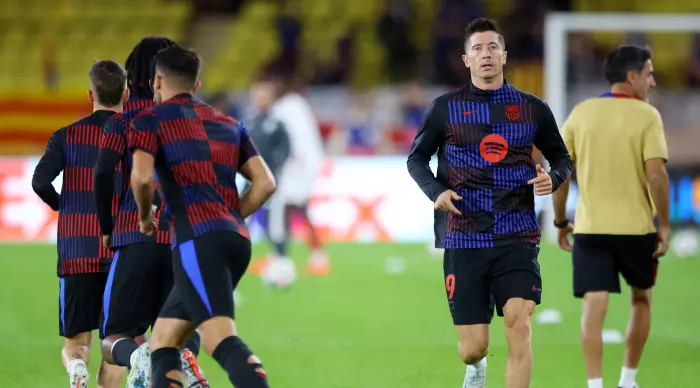 Barcelona players warming up (Reuters)