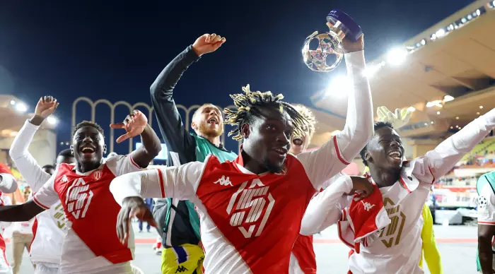 Monaco players are crazy after the victory (Reuters)