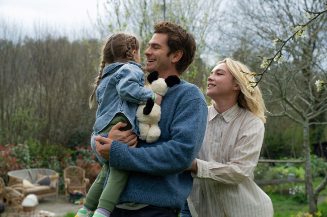 "our time". Florence Pugh, Andrew Garfield.