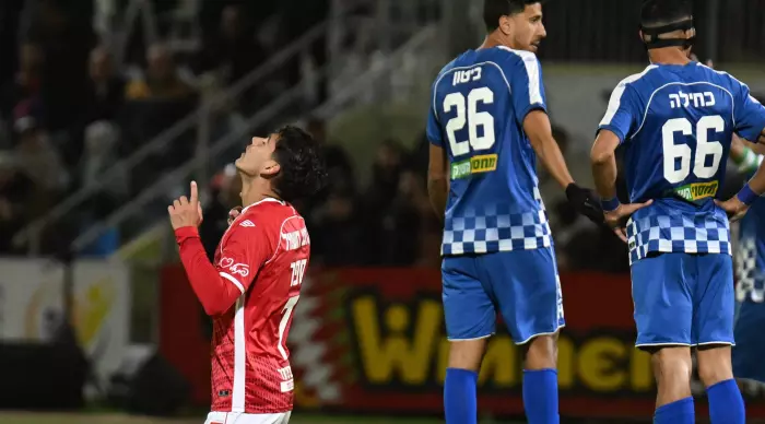 Antonio Sefer celebrates (Reuven Schwartz)