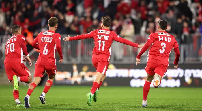 Stav Toriel and Hapoel Tel Aviv players celebrate (Radad Jabara)